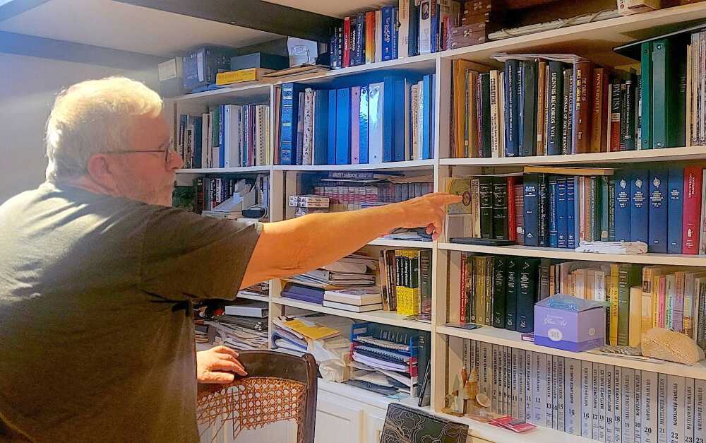 McCook couple marks 50 years tracing roots