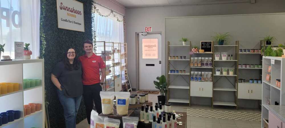 Candle bar offers creative, grounding experiences